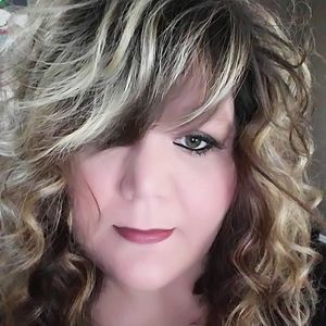 Meet your Posher, Tonya